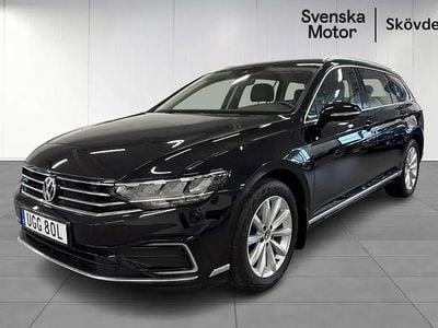 Svart Begagnad 2020 VW Passat GTE Kombi | 259 200 kr (Marknadspris)