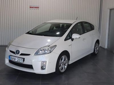 Vit Begagnad 2010 Toyota Prius Halvkombi | 74 900 kr (Marknadspris)