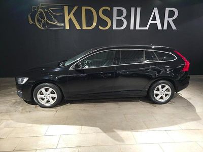 Begagnad Volvo V60 Momentum 136 HK (100 kW) 2014 Svart Kombi