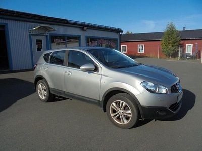 Silver Begagnad 2010 Nissan Qashqai SUV | 60 000 kr (Lite dyr)