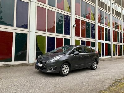 begagnad Peugeot 5008 1.2 PureTech 7 sits,Panorama, 130hk, 2016