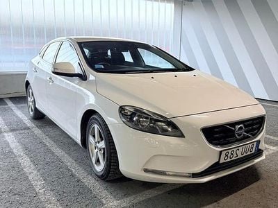 Begagnad Volvo V40 120 HK (88 kW) 2016 Halvkombi