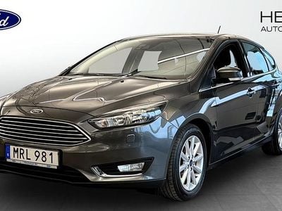 Begagnad Ford Focus 125 HK (91 kW) 2017 Grå Halvkombi
