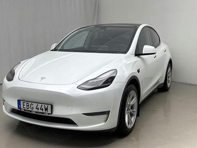 Vit Begagnad 2023 Tesla Model Y SUV | 359 000 kr (Marknadspris)