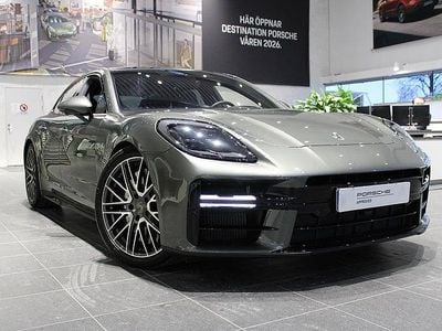 Begagnad Porsche Panamera 600 HK (441 kW) 2024 Grön Halvkombi