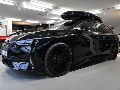 Svart Begagnad 2024 VW ID.7 GTX Kombi | 749 800 kr