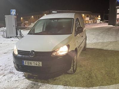 Begagnad VW Caddy 75 HK (55 kW) 2015 Minibuss