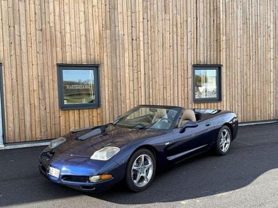 Begagnad Chevrolet Corvette 345 HK (253 kW) 2000 Mörkblå Cab