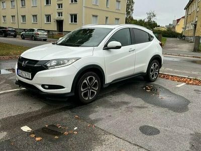 begagnad Honda HR-V 1.5 i-VTEC CVT PANORAMA /BACKKAMERA/GPS/EXECUTIVE
