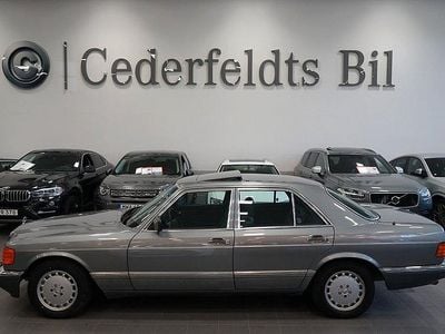 Grå Begagnad 1989 Mercedes 300 SE Sedan | 139 800 kr
