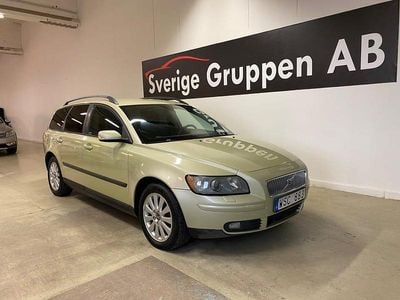 Ljusgrön (grön) Begagnad 2005 Volvo V50 Kinetic Kombi | 44 900 kr (Marknadspris)