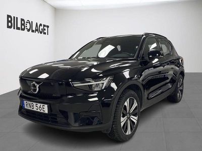 Svart Begagnad 2022 Volvo XC40 Core SUV | 314 800 kr