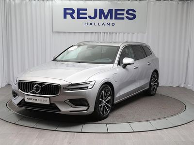 Silver Begagnad 2024 Volvo V60 Plus Kombi | 449 500 kr (Marknadspris)