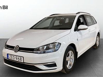 Vit Begagnad 2017 VW Golf VII Kombi | 144 900 kr (Lite dyr)