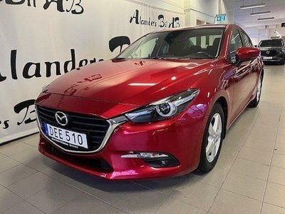 Röd Begagnad 2018 Mazda 3 Vision Sedan | 174 900 kr (Marknadspris)