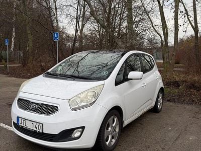 Vit Begagnad 2010 Kia Venga Halvkombi | 20 000 kr (Marknadspris)