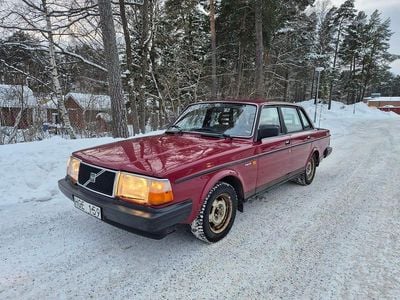Begagnad Volvo 240 113 HK (83 kW) 1987