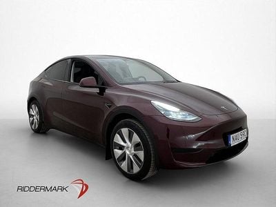 Begagnad Tesla Model Y Long Range RWD 255 kW (347 HK) 2024 Röd SUV