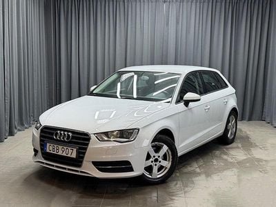 Begagnad Audi A3 Sportback 105 HK (77 kW) 2014 Vit Halvkombi