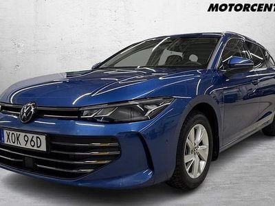 Blå Begagnad 2024 VW Passat Business Kombi | 349 000 kr (Lite dyr)