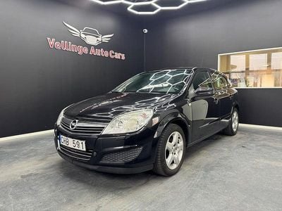 Begagnad Opel Astra 116 HK (85 kW) 2008 Svart Halvkombi