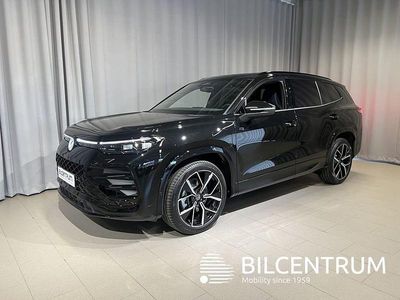 Svart Begagnad 2025 VW Tayron Style SUV | 599 900 kr