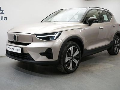 Ljusgrå Begagnad 2022 Volvo XC40 Core SUV | 349 900 kr (Superpris)