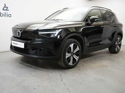 Svart Begagnad 2022 Volvo XC40 Core SUV | 324 900 kr
