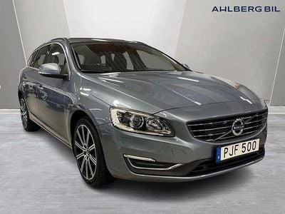 Ljusblå Begagnad 2018 Volvo V60 Momentum Kombi | 229 500 kr (Marknadspris)