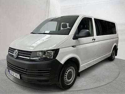 Vit Begagnad 2017 VW Caravelle Minibuss | 200 200 kr