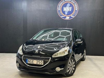 Svart Begagnad 2012 Peugeot 208 Halvkombi | 49 800 kr (Lite dyr)