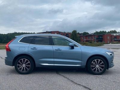 Ljusblå (blå) Begagnad 2017 Volvo XC60 Inscription SUV | 306 400 kr (Marknadspris)