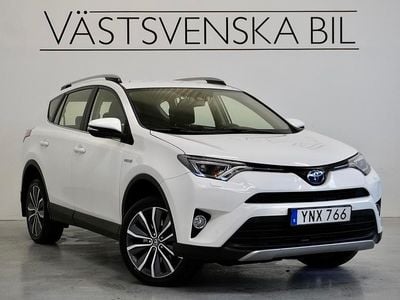 Vit Begagnad 2017 Toyota RAV4 Hybrid Active SUV | 214 000 kr (Marknadspris)