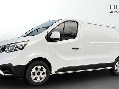 Vit Begagnad 2024 Renault Trafic Minibuss | 424 875 kr