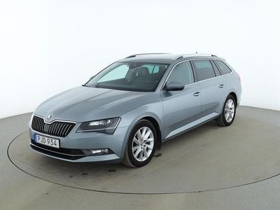 Grå Begagnad 2017 Skoda Superb Business Line Kombi | 187 000 kr (Marknadspris)