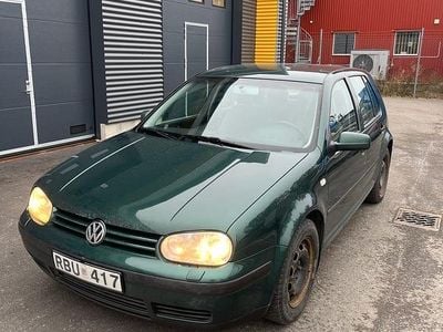 Begagnad 2000 VW Golf IV Halvkombi | 9 000 kr (Bra pris)