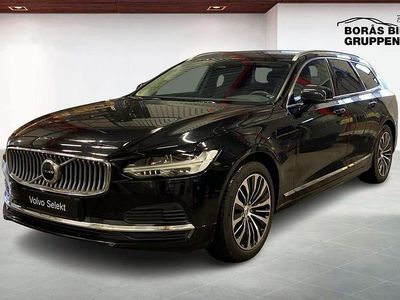 Svart Begagnad 2023 Volvo V90 Core Kombi | 339 000 kr (Marknadspris)