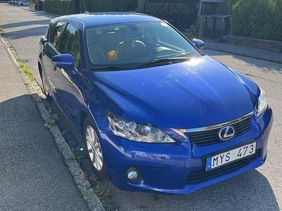 Lexus CT200h