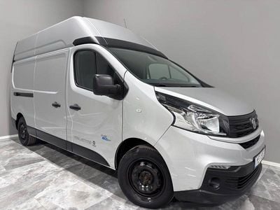 Begagnad Fiat Talento 125 HK (91 kW) 2018 Grå Minibuss