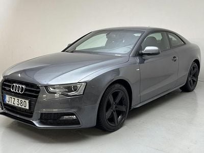 Begagnad Audi A5 Exclusive 177 HK (130 kW) 2013 Grå Sportkupé