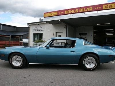Begagnad Pontiac Formula 177 HK (130 kW) 1975 Blå Sportkupé