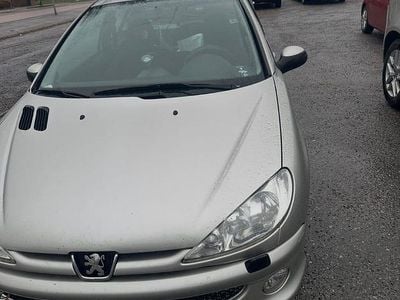 Begagnad Peugeot 206 109 HK (80 kW) 2005 Halvkombi