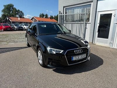 Svart Begagnad 2018 Audi A3 Sportback Proline Halvkombi | 159 900 kr (Marknadspris)