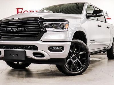 begagnad Dodge Ram LARAMIE NIGHT EDITION RAMBOX LUFTFJÄDRING OMGÅENDE LEVERANS!