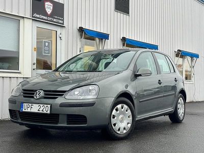 Grön Begagnad 2003 VW Golf IV Trendline Halvkombi | 39 900 kr (Lite dyr)