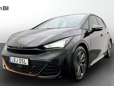 Begagnad Cupra Born e-Boost 169 kW (231 HK) 2023 Quasar grey metallic Halvkombi