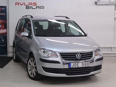 Silver Begagnad 2009 VW Touran Conceptline Minibuss | 39 900 kr (Lite dyr)