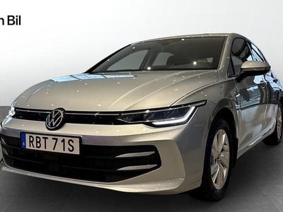 Silver Begagnad 2025 VW Golf VIII Life Kombi | 299 900 kr (Marknadspris)