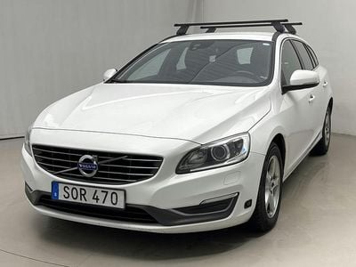 Vit Begagnad 2014 Volvo V60 Momentum Kombi | 65 000 kr (Superpris)