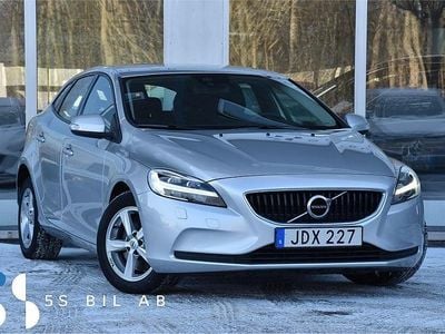 Begagnad Volvo V40 120 HK (88 kW) 2016 Silver Halvkombi